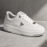 Via Marte Tênis Flatform Preto Camurça e Branco Crystal — Estilo Premium para o Dia a Dia